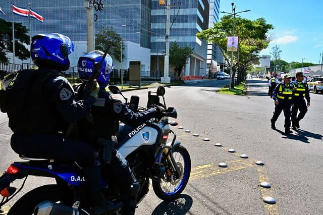 Costa Rica junto con EE. UU. incautan cerca de una tonelada de cocaína a célula vinculada al CJNG