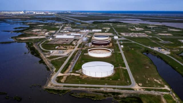 Reserva estratégica de petróleo en EE. UU. en su nivel más bajo desde 1982