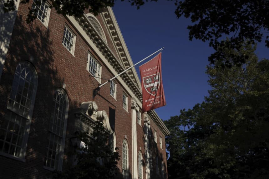 Harvard pagará USD 53 millones a familias de donantes cuyos órganos fueron vendidos