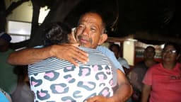 Dos pescadores mexicanos sobreviven 5 días a la deriva en altamar tras hundirse su lancha