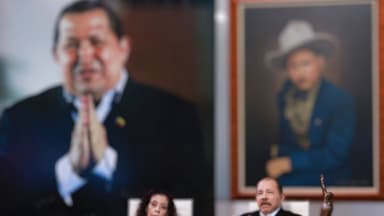 Exiliados nicaragüenses piden a Trump actuar contra Ortega como lo hizo con Maduro