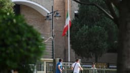 El régimen chino dice que la cooperación con Irán no debe interrumpirse