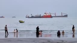 Irán y Omán proponen un "corredor de navegación temporal" en el estrecho de Ormuz
