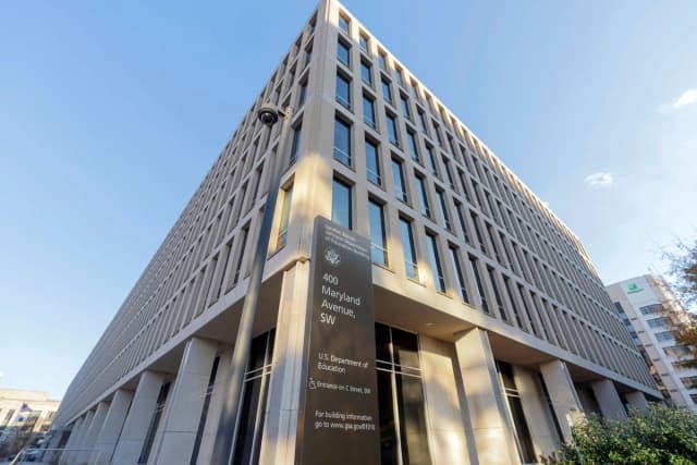 Fotografía tomada en Washington el 3 de diciembre de 2024, en la que aparece el edificio del Departamento de Educación de Estados Unidos. (Foto: Jose Luis Magana/AP Photo)