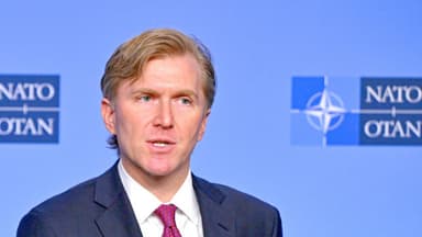 Subsecretario de Guerra de EE. UU. se reúne con aliados de la OTAN por revisión de postura europea