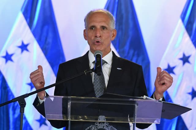 El presidente de Honduras, Nasry Asfura, habla durante una conferencia de prensa en el Palacio Presidencial de Tegucigalpa el 31 de julio de 2026.(Orlando SIERRA / AFP vía Getty Images)