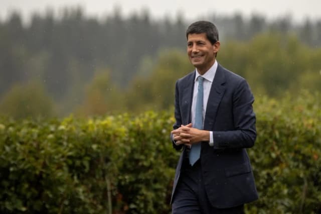 El presidente de la Reserva Federal, Kevin Warsh, en el Simposio Económico de Jackson Hole en Jackson Hole, Wyoming, el 28 de agosto de 2026. Durante un discurso en la conferencia, Warsh expresó su preocupación por la alta inflación. (Natalie Behring/Getty Images)