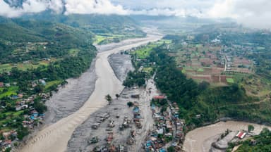 Nepal: Elevan a 669 los muertos y casi 3000 los desaparecidos tras devastadoras inundaciones