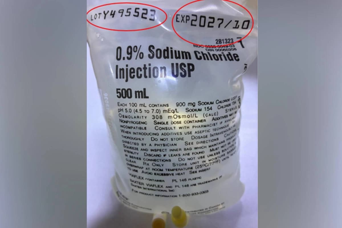 El cloruro de sodio inyectable al 0.9 % retirado del mercado por Baxter International Inc. (Cortesía de la FDA)