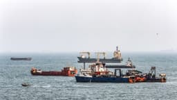EU desmiente a Irán sobre choque de superpetrolero con minas en el estrecho de Ormuz