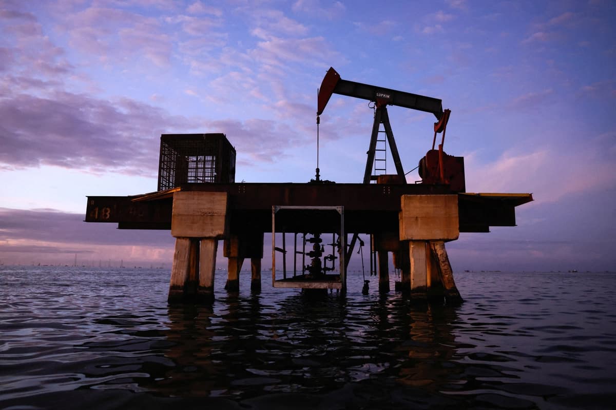 Una bomba de extracción de petróleo en el lago Maracaibo, en Cabimas, Venezuela, el 27 de enero de 2026. (Leonardo Fernández Viloria/Reuters)