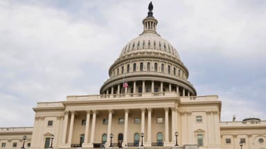 La Cámara aprueba proyecto para financiar al gobierno más allá de las elecciones y lo envía a Trump