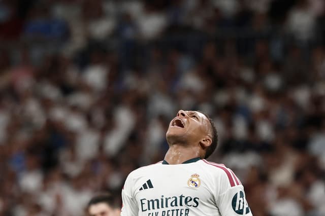 El delantero francés del Real Madrid Kylian Mbappé en el Santiago Bernabéu, en Madrid (foto de archivo de Sergio Pérez. EFE)