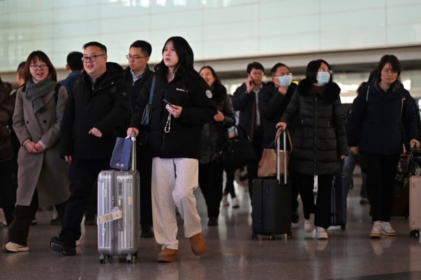 Nuevas reglas de salida y entrada de China generan preocupación por los datos de clientes de inmigración