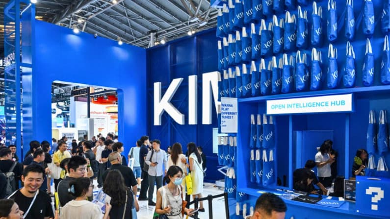 El impulso de China a las empresas de IA de una sola persona enfrenta preocupaciones por sobreoferta