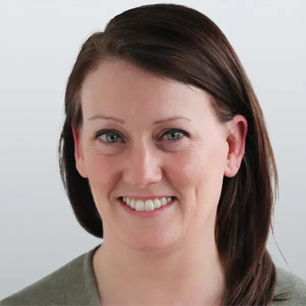 Tara MacIsaac