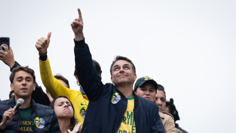 Un nuevo sondeo coloca a Bolsonaro por delante de Lula en una posible segunda vuelta