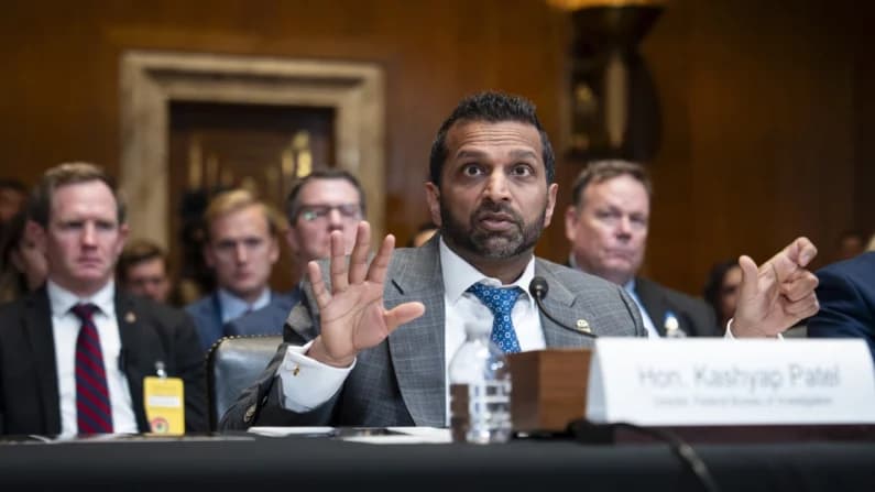 Patel: FBI está trabajando con el Congreso en una legislación para reducir el turismo de maternidad