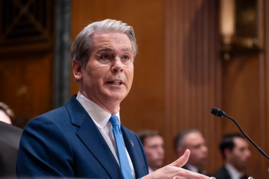 El secretario del Tesoro, Scott Bessent, testifica ante el Comité de Asignaciones del Senado en Washington el 3 de junio de 2026. (Madalina Kilroy/The Epoch Times).
