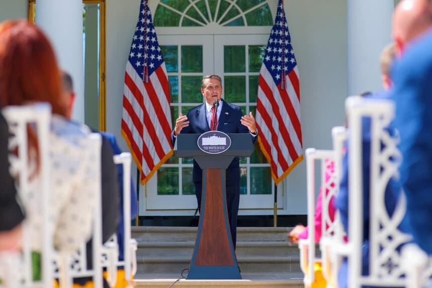 El fiscal general de Estados Unidos, Todd Blanche, responde preguntas durante una rueda de prensa en el Jardín de las Rosas de la Casa Blanca el 15 de septiembre de 2026 en Washington, D.C. (Kevin Dietsch/Getty Images).