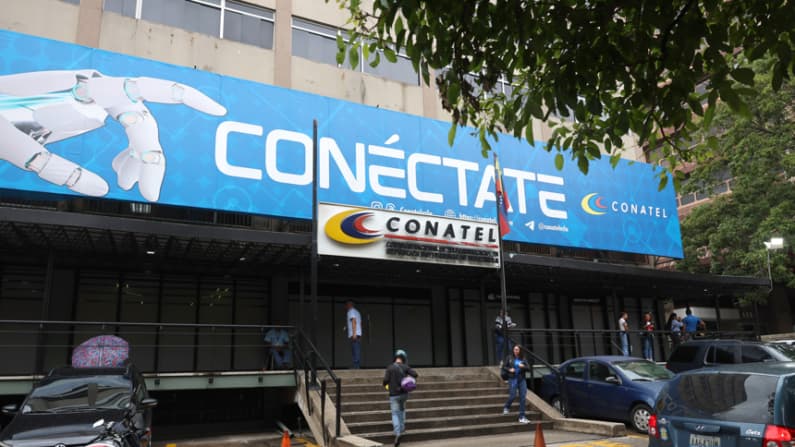 Caracas retira los bloqueos a portales informativos en medio de las negociaciones