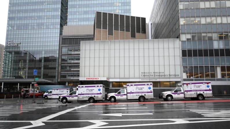 Hospitales de la Universidad de NY y Pittsburgh cesan tratamientos de género infantil