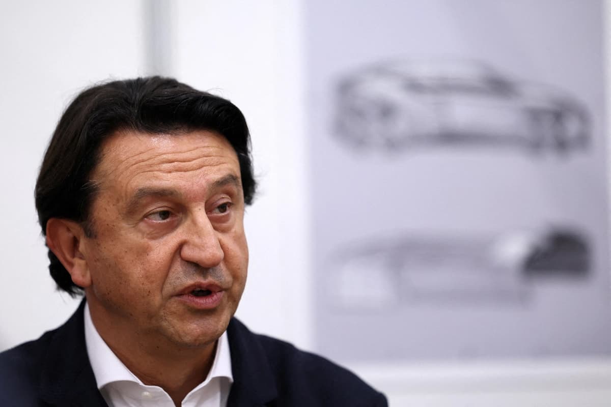 José Muñoz, director ejecutivo de Hyundai Motor Company, habla durante una conferencia de prensa en la Semana del Diseño de Milán, en el marco del lanzamiento del nuevo vehículo eléctrico Ioniq 3 por parte de Hyundai, en Milán, Italia, el 20 de abril de 2026. (Claudia Greco/Foto de archivo/Reuters)