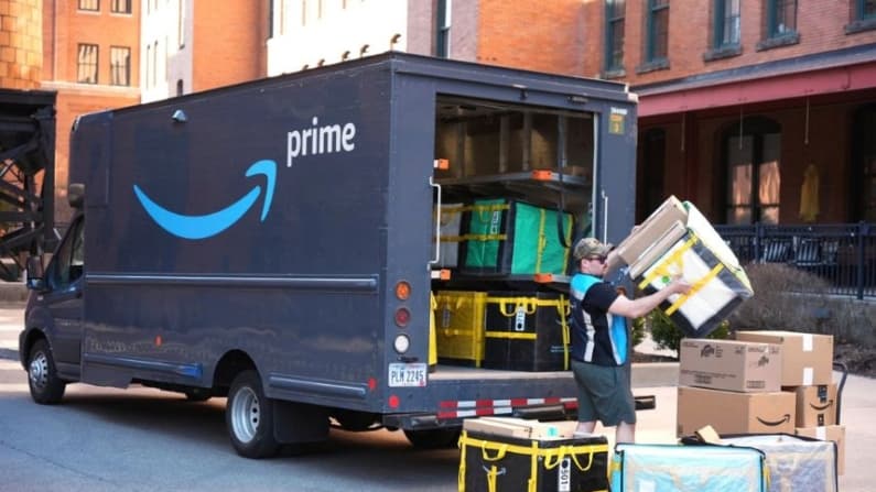 El acuerdo con Amazon Prime se amplía: Más personas podrán optar a reembolsos de hasta 200 dólares