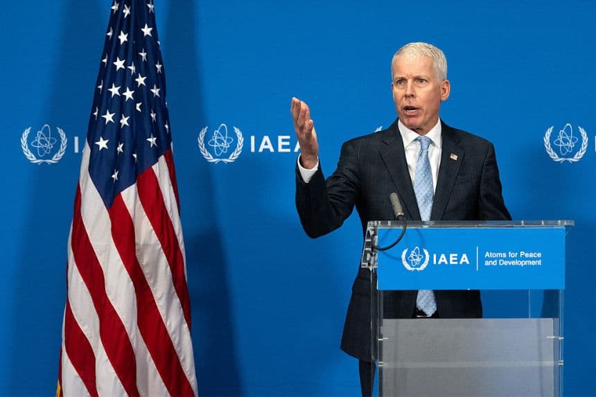El secretario de Energía de EE. UU., Chris Wright, interviene durante la reunión de la Junta de Gobernadores del Organismo Internacional de Energía Atómica (OIEA) en la sede del organismo en Viena, Austria, el 14 de septiembre de 2026. (Joe Klamar / AFP vía Getty Images)