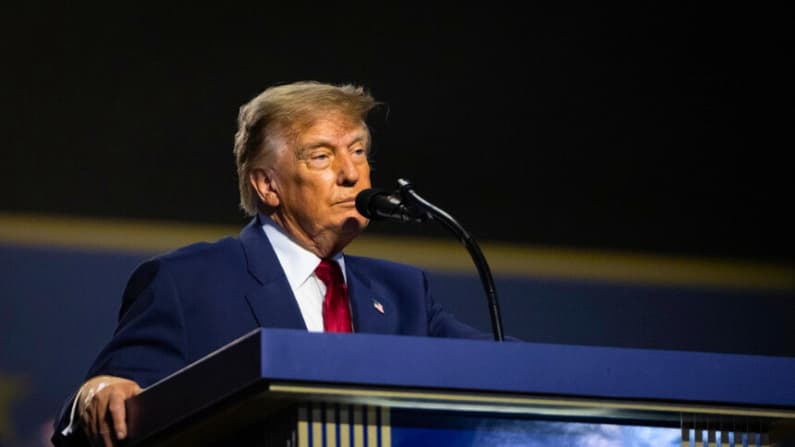 Trump dice que Rusia “perdió el control” de la industria petrolera en medio de los ataques en Ucrania
