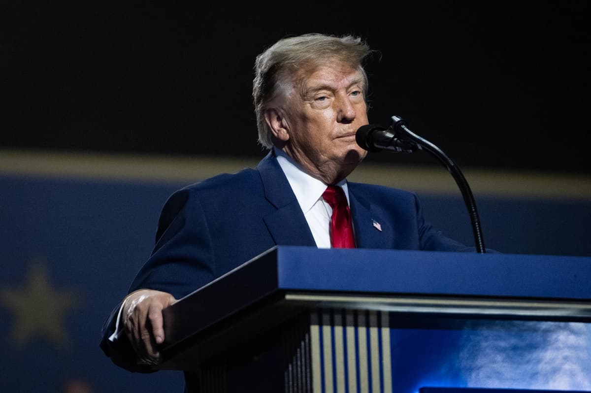 El presidente Donald Trump interviene en el segundo día de la Convención Nacional Republicana (RNC) de mitad de mandato de 2026 en Dallas, el 10 de septiembre de 2026. (John Fredricks/The Epoch Times).