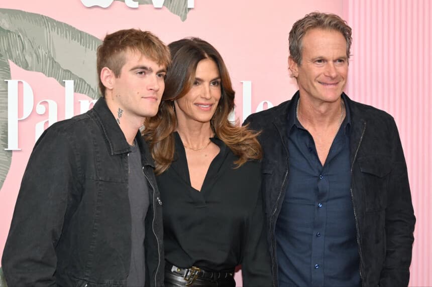 Se investiga la muerte de Presley Gerber, hijo de Cindy Crawford, por una presunta sobredosis