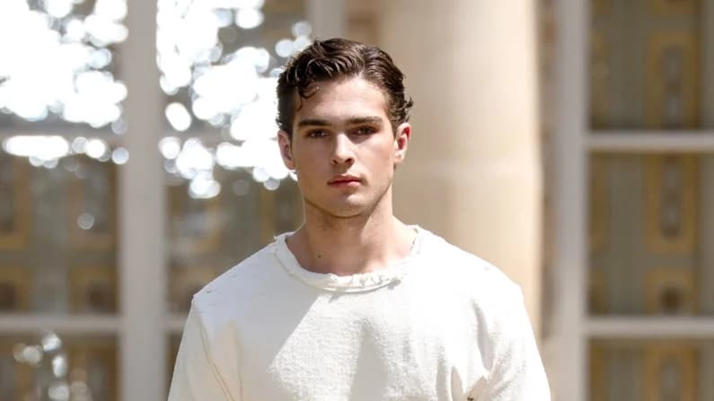 Acusan a influencer de looksmaxxing de violación en Massachusetts