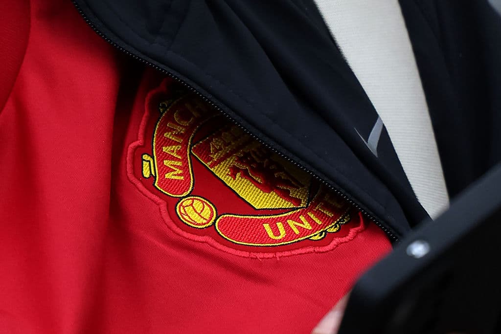 El escudo del Manchester United el 19 de septiembre de 2026 en Londres, Inglaterra. (Sarah Ray-Gain/Getty Images)