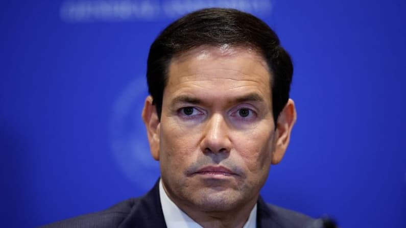 Marco Rubio dice que se debe reconstruir economía de Venezuela para que un futuro gobierno electo tenga éxito
