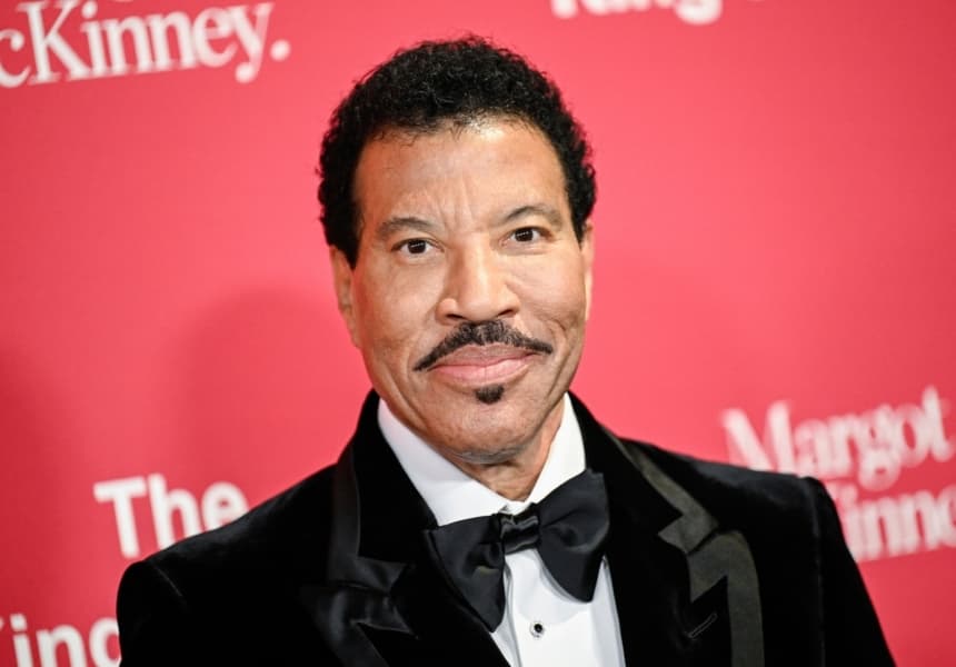 Lionel Richie asiste a la gala global de The King's Trust en Casa Cipriani, en Nueva York, el 2 de mayo de 2024. (Evan Agostini/Invision/AP)