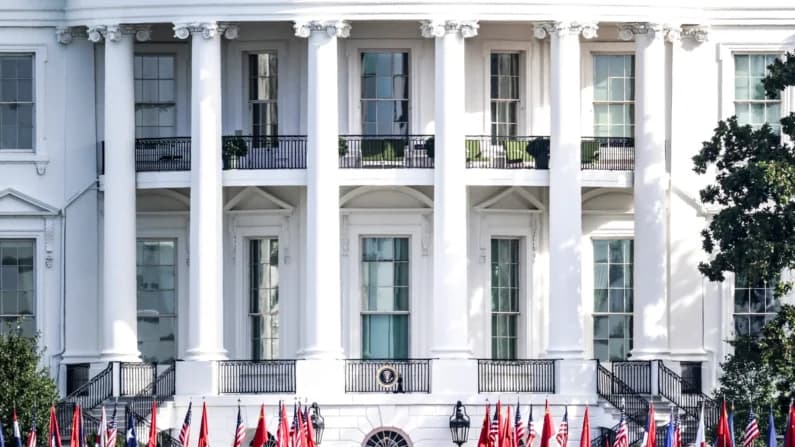 La Casa Blanca desafía la orden del juez, según medios de comunicación