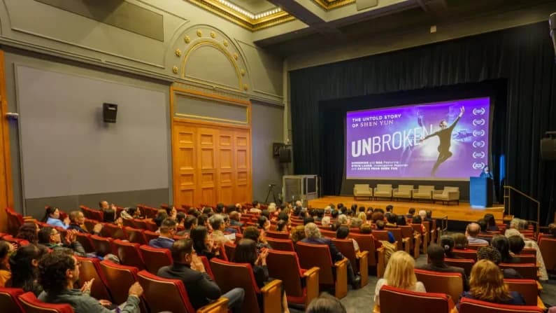Tras bambalinas: "Unbroken" lleva a Chicago la historia no contada de Shen Yun