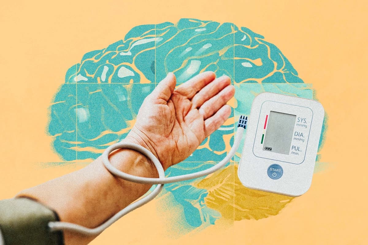 Un estudio revela que una presión arterial elevada se asocia con un menor riesgo de demencia en adultos mayores frágiles. (Ilustración de The Epoch Times, Shutterstock).