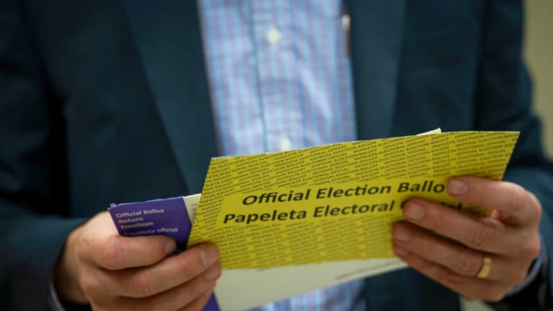 Cuatro personas sin la ciudadanía acusadas de votar en las elecciones