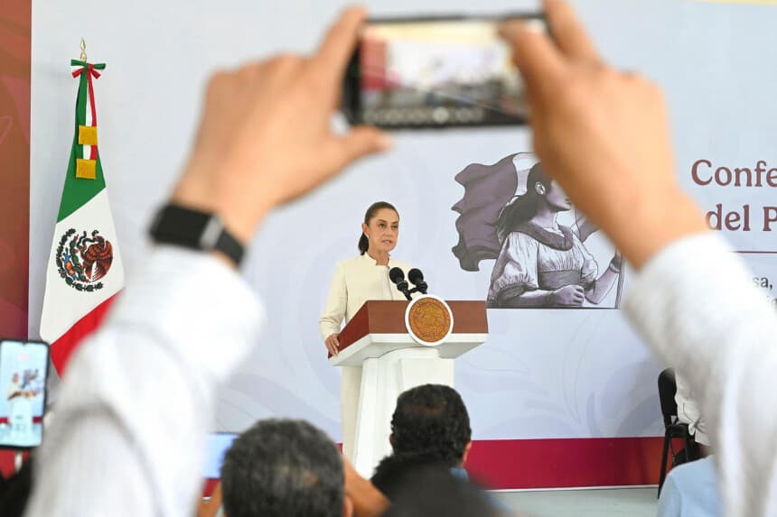 Sheinbaum dice que tiene "interés" en reunirse con Xi Jinping durante su viaje a China