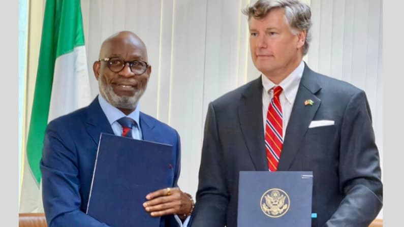 EE. UU. firma acuerdo para profundizar la inversión en el sector minero de Nigeria