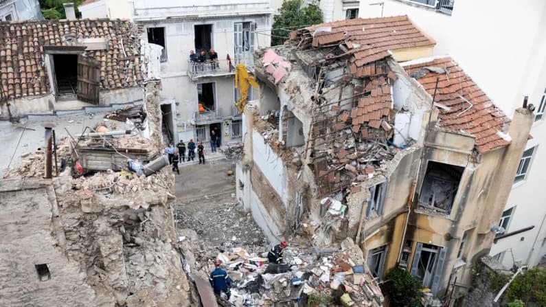 El colapso de un edificio en Atenas deja seis muertos, incluidos cuatro ciudadanos de EE. UU.