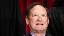 Alito se aparta de caso climático ante Corte Suprema que involucra a petroleras