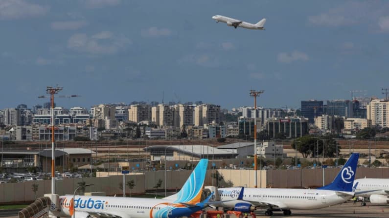 Un piloto intentó estrellar un avión con destino a Israel, dice Netanyahu