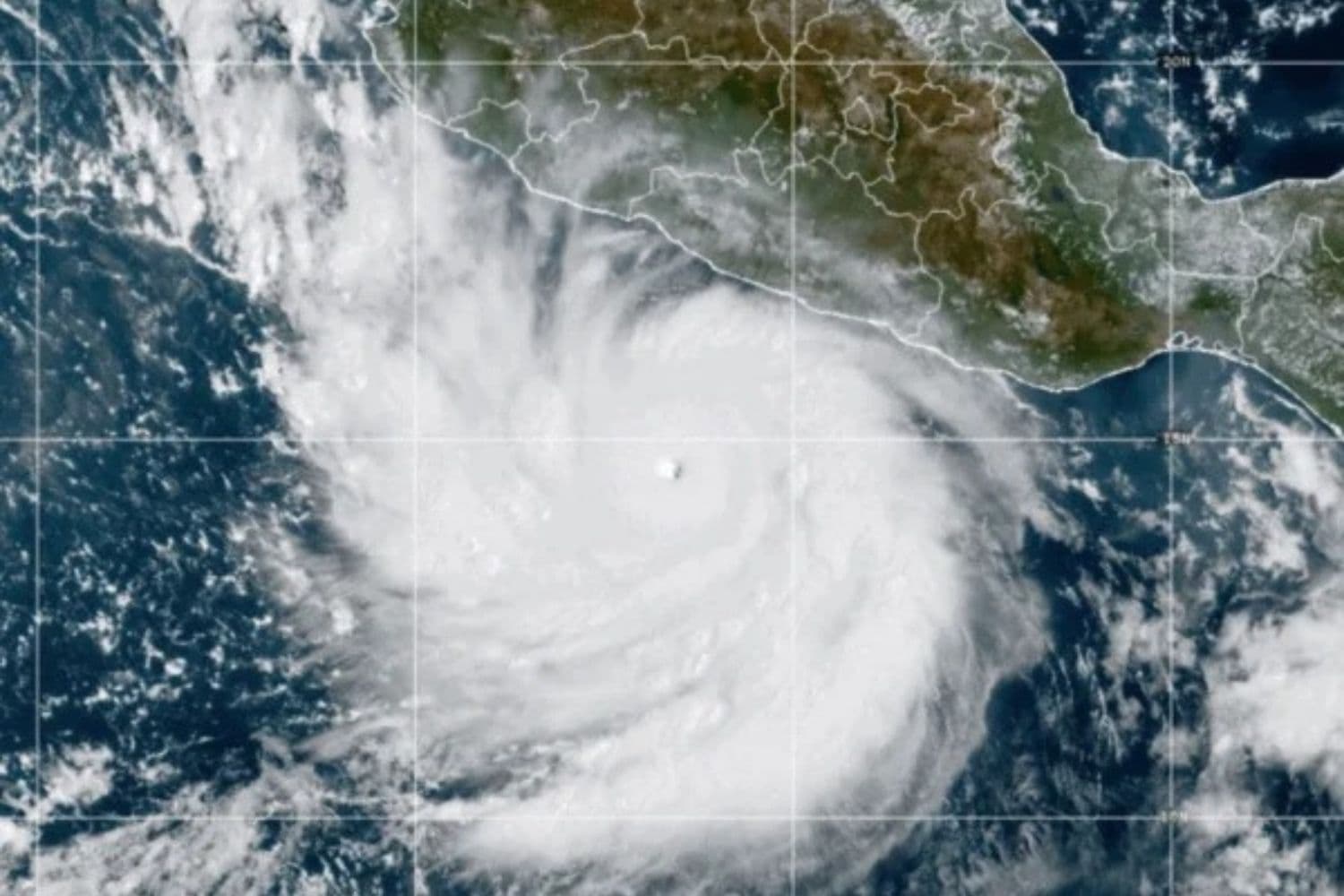 Se forma la tormenta tropical Polo frente a las costas del suroeste de México