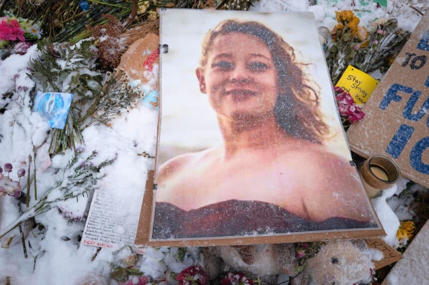 Un homenaje a Renee Good en Minneapolis el 1 de febrero de 2026. (Scott Olson/Getty Images).