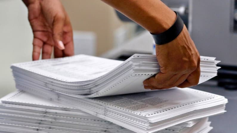 Juez desestima los cargos contra un no ciudadano acusado de votar en elecciones federales