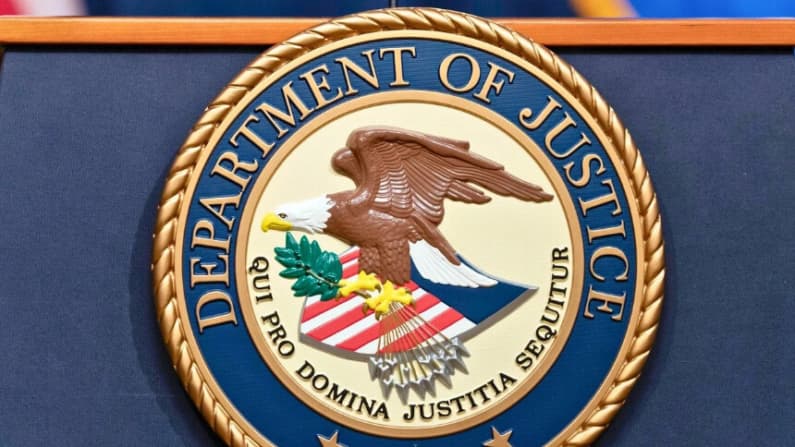 DOJ demanda a la Universidad de Delaware por cobrar matrícula de residente a inmigrantes ilegales