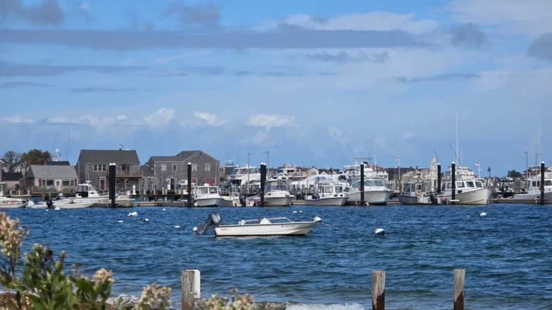 Buscan ambulancia aérea desaparecida con seis personas a bordo en la costa de Massachusetts